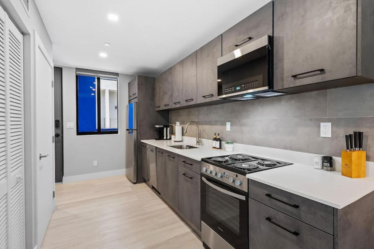 Pretty Rola 202 Modern Industrial Apt W King Bed Fort Lauderdale Exterior photo